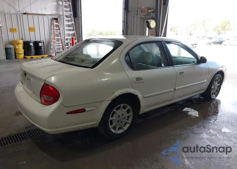 2001 Nissan Maxima Gxe from USA, damaged, VIN JN1CA31D71T806496